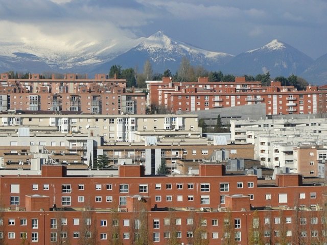 Foto: Una perspectiva del barrio de Mendillorri, imagen por Ayuntamiento de Pamplona