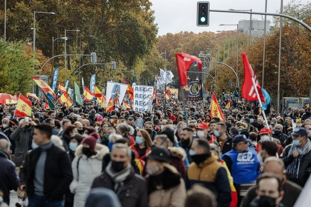 Archivo - Momento de la manifestación contra la reforma de la 'ley mordaza' en Madrid en noviembre de 2021 - Carlos Luján - Europa Press - Archivo