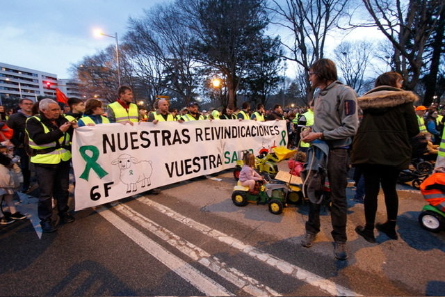 Foto: Manifestación de agricultores, este jueves en Pamplona. Imagen por José Ángel Ayerra